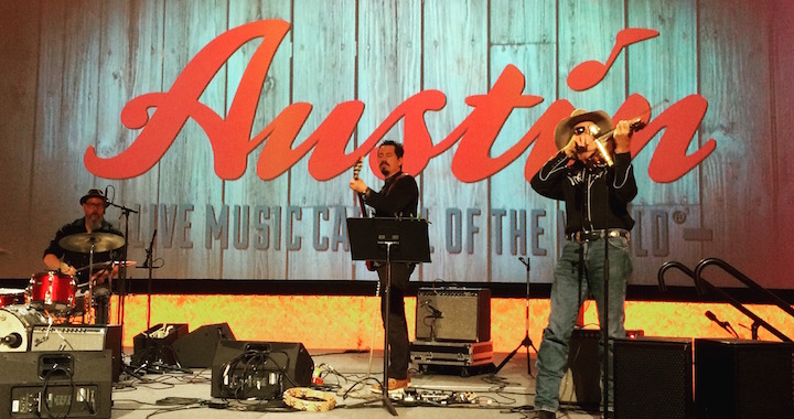 Fiddler Alvin Crow helped kick off DMAI 2015 in Austin.