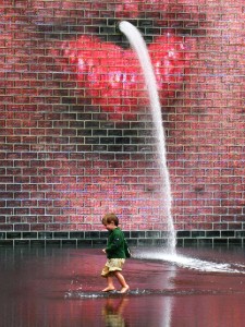 fountain at millenium park